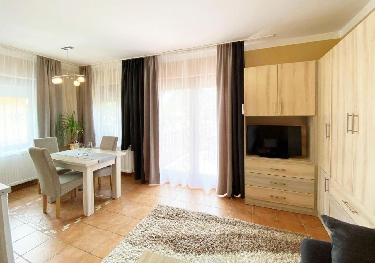Apartman Siesta Buek - Buekfuerdo 외부 사진