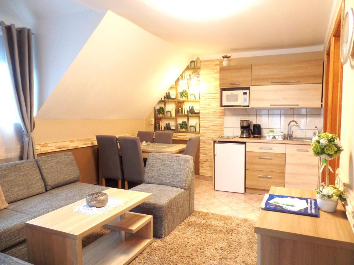 Apartman Siesta Buek - Buekfuerdo 외부 사진