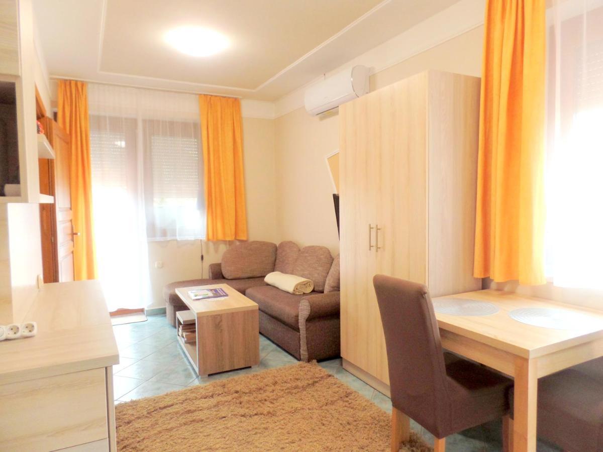 Apartman Siesta Buek - Buekfuerdo 외부 사진