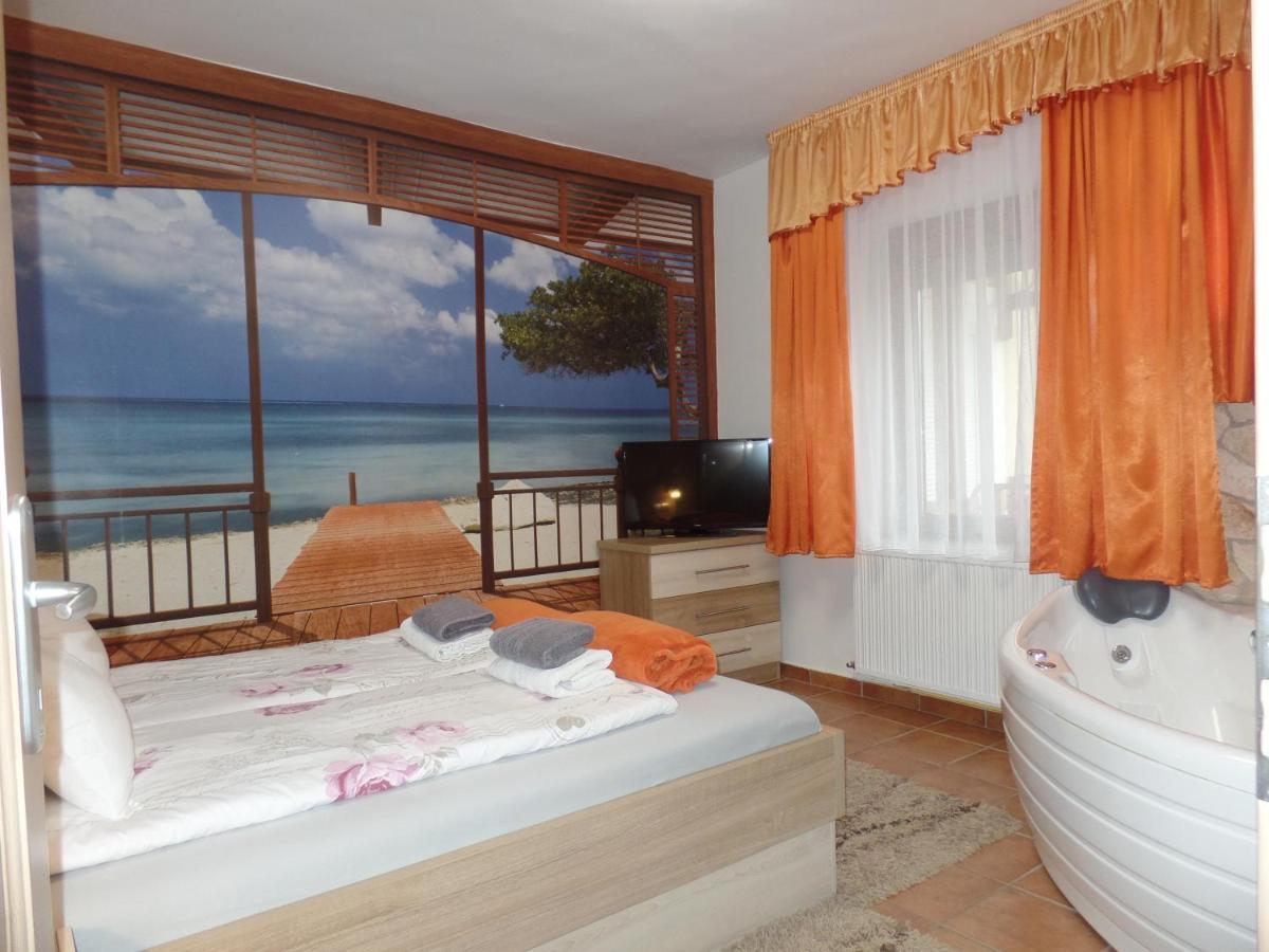 Apartman Siesta Buek - Buekfuerdo 외부 사진