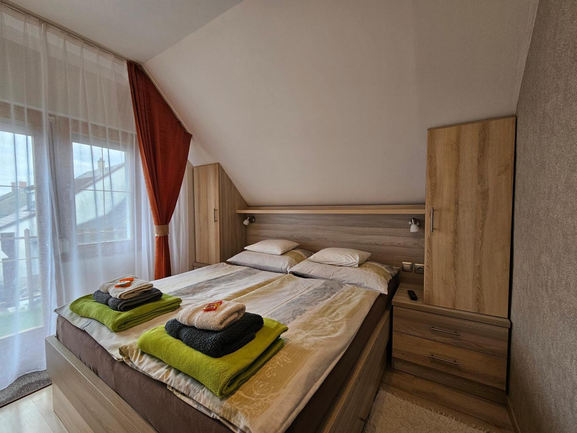 Apartman Siesta Buek - Buekfuerdo 외부 사진