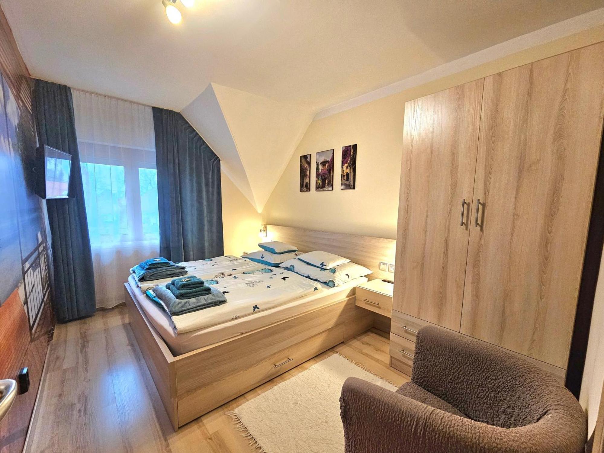 Apartman Siesta Buek - Buekfuerdo 외부 사진
