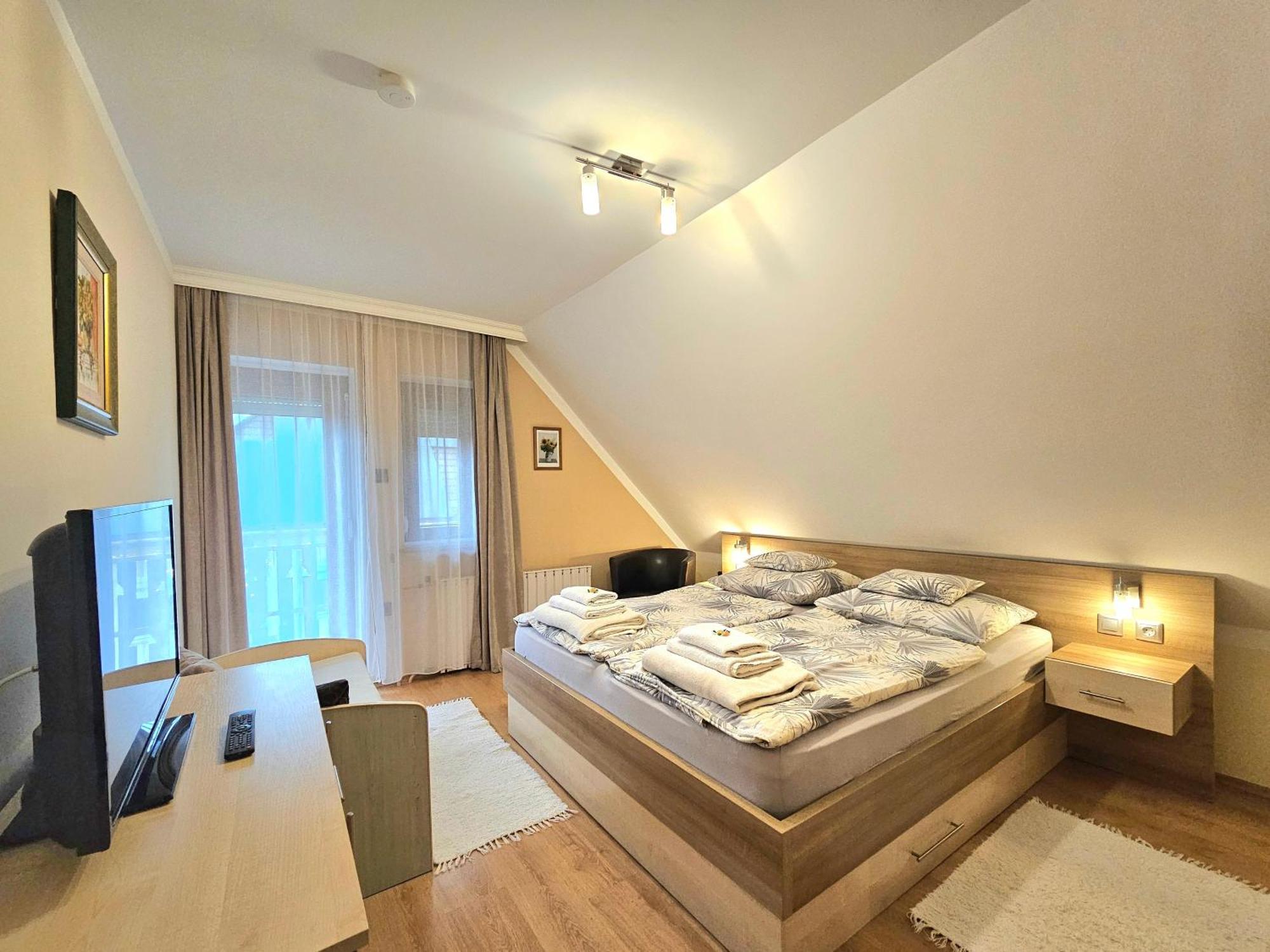 Apartman Siesta Buek - Buekfuerdo 외부 사진